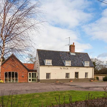 The Plough Hotel Wangford Exterior photo